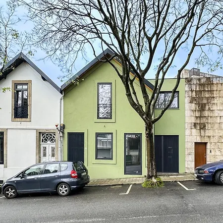 Lighthouse View * 波尔图